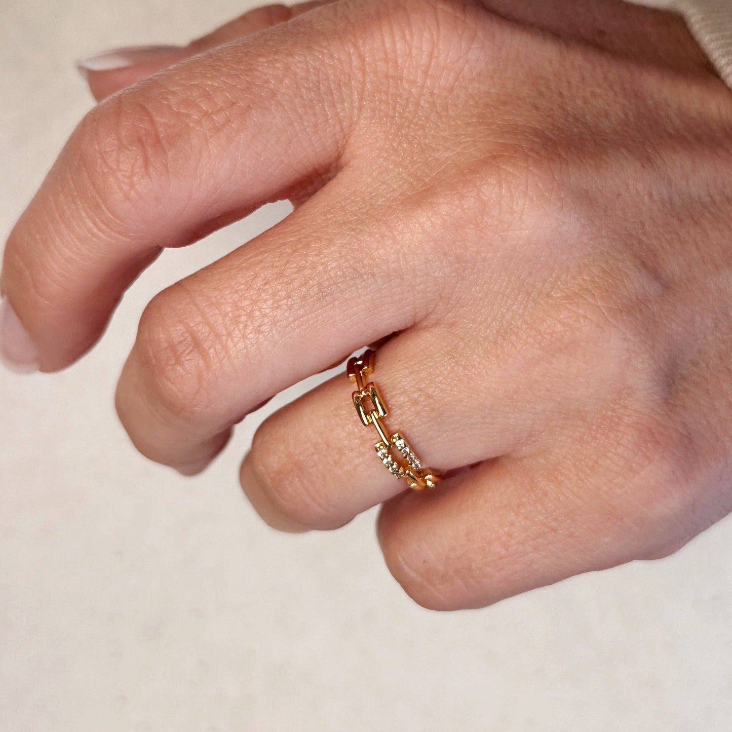 Aria Chain Ring