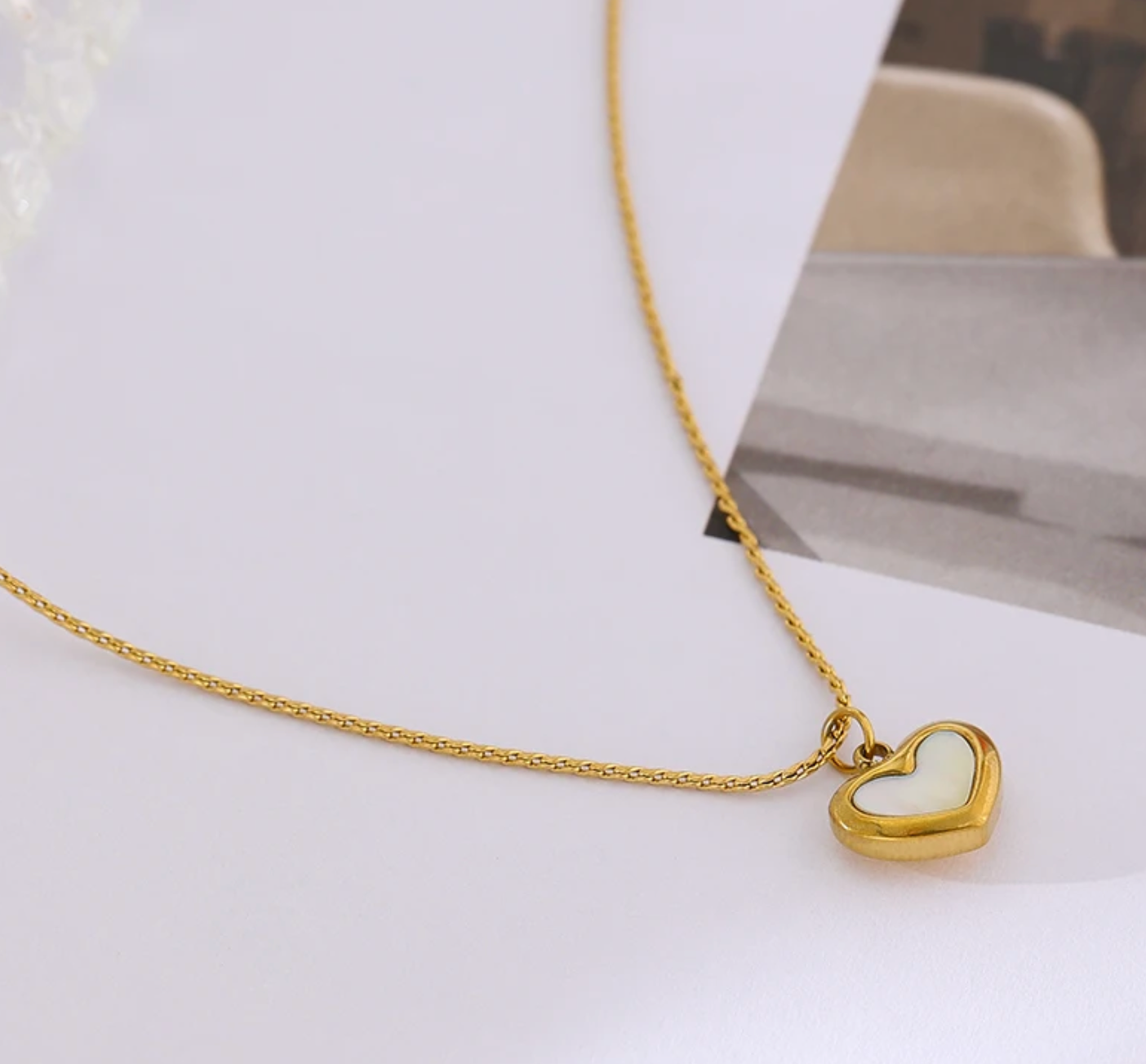Noa Shell Heart Necklace