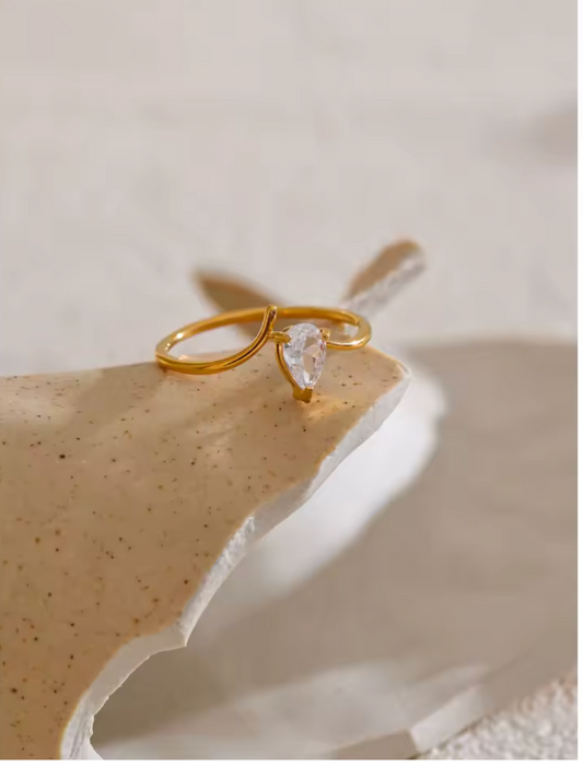 Ava Solitaire Ring
