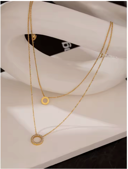 Elise Pendant Necklace