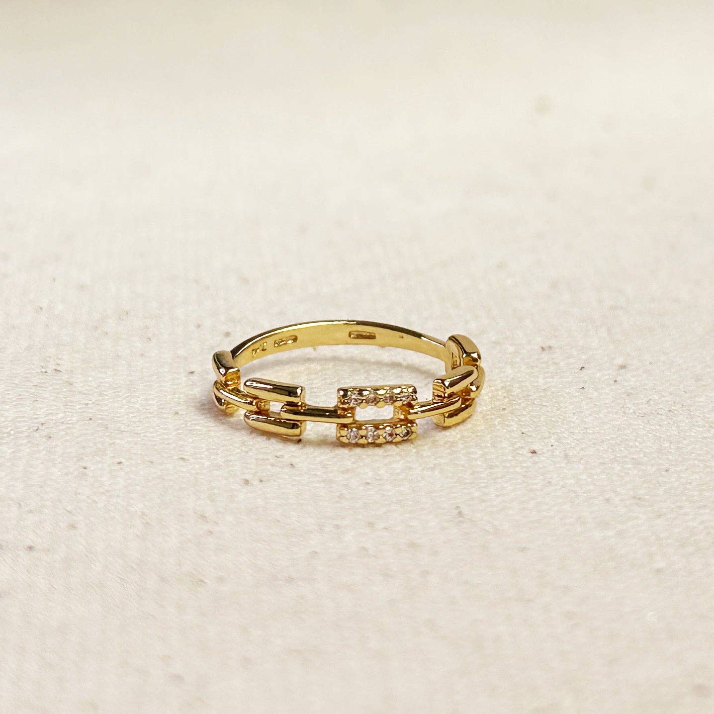 Aria Chain Ring