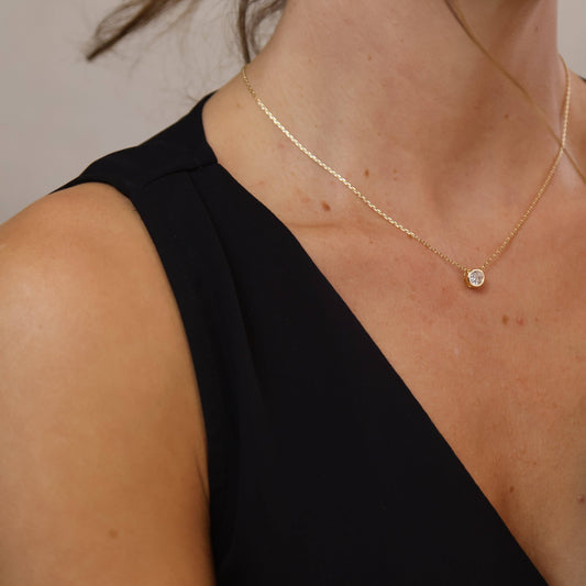 Collar solitario Estelle